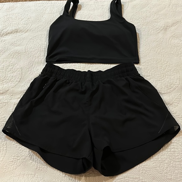 all in motion Pants - All in Motion Bundle. Shorts and sports bra. Small